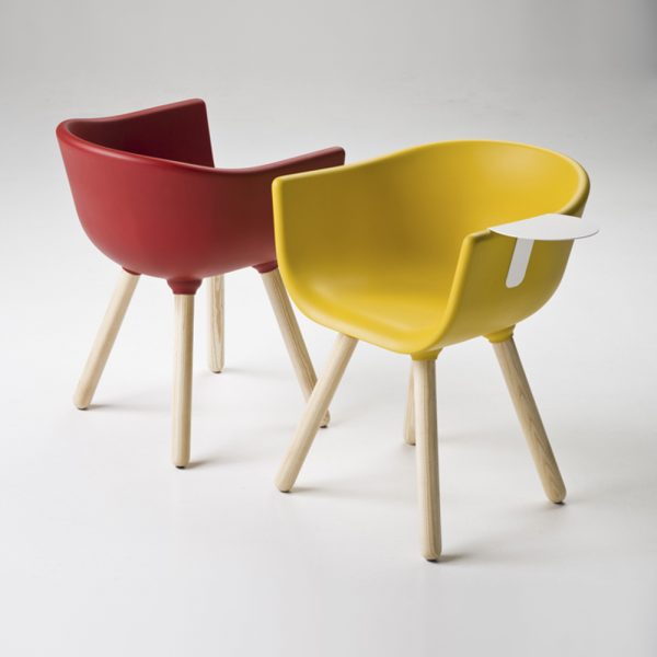 Jane Hamley Wells TULIP_SMALL-TABLE_C guest armchair with table polyurethane seat wood legs